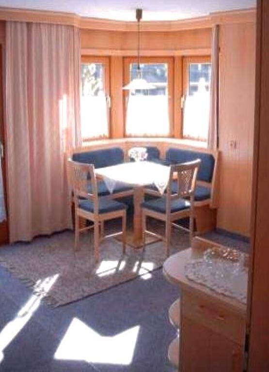 Pension Kuntschner ミッタージル 部屋 写真